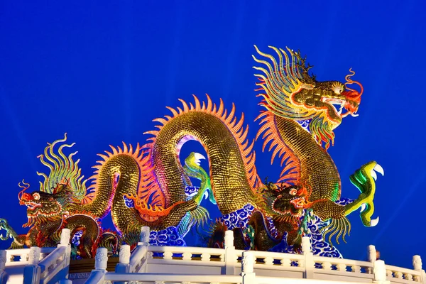 2019年12月30日中国の旧正月の提灯祭りに観光客が訪れます — ストック写真