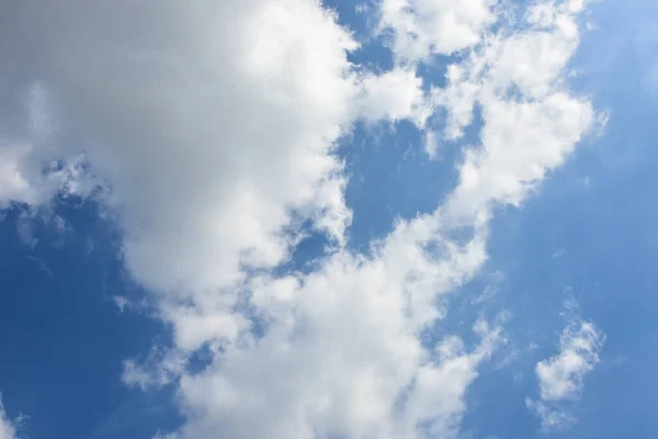 Голубое Небо Белые Облака Фоне — стоковое фото