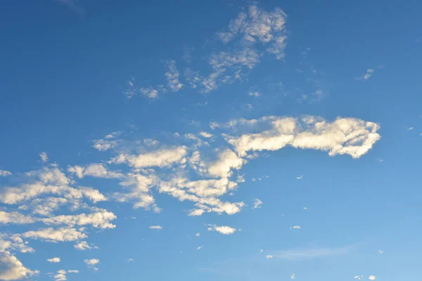 Cielo Azul Nubes Blancas Para Fondo — Foto de Stock