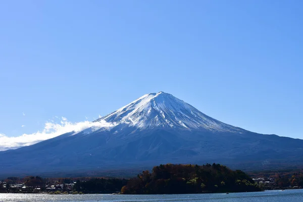 Krásná Krajina Hora Fuji Japonsku Jezero Kawaguchiko Velikost Fuji Bílý — Stock fotografie