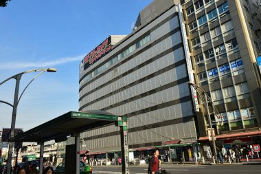 Tokyo, Japonya 27 Kasım 2018 Japonya 'da Tokyo' da dolaşmak birçok insanla doludur..