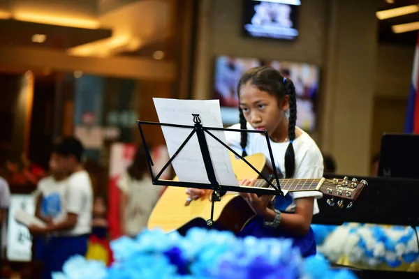 Rayong Tailandia Agosto 2019 Blur Los Estudiantes Tocan Música Día — Foto de Stock