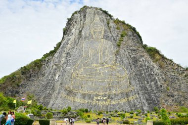 Pattaya Tayland 2 Ağustos 2019 Buda dağa oyulmuş.