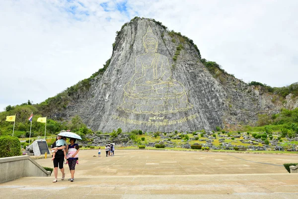 Pattaya Ταϊλάνδη Αύγουστος 2019 Βούδας Σκαλισμένα Στο Βουνό — Φωτογραφία Αρχείου