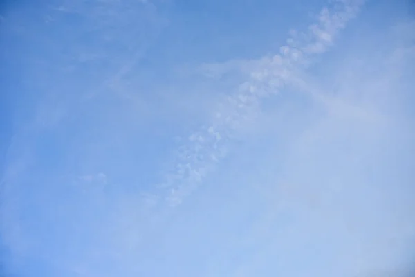 Céu Azul Nuvens Brancas Para Fundo — Fotografia de Stock