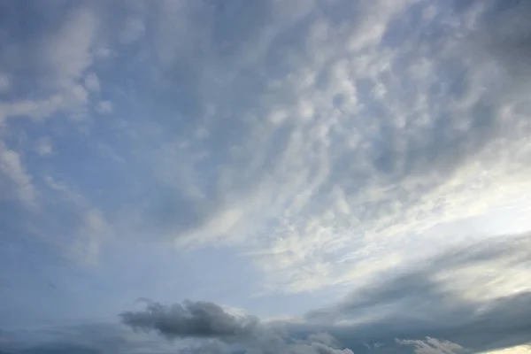 Blauer Himmel Weiße Wolke Blauer Hintergrund — Stockfoto