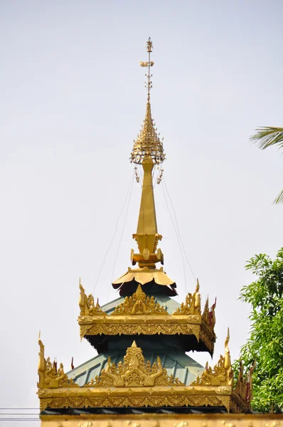 Świątynia Chaukhtatgyj, Yangon, Myanmar. — Zdjęcie stockowe