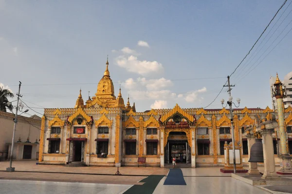 Hermoso detalle de Botataung Pagoda en Rangún, Myanmar . —  Fotos de Stock