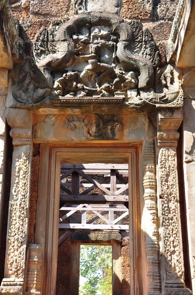 Antichi Khmer intagliano al tempio indù di Banteay Samre — Foto Stock