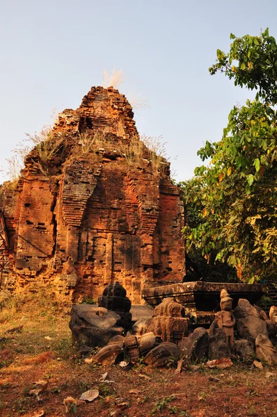 Templo Phnom Bakheng, Angkor, Camboya — Foto de Stock