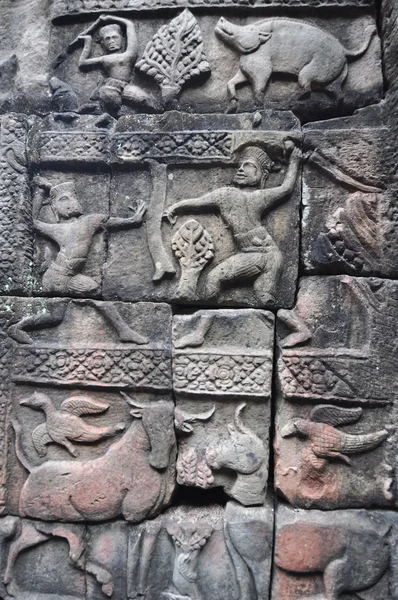 Détail de la sculpture sur pierre au temple de Baphuon, Cambodge . — Photo