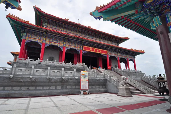 Wunderschöner chinesischer Tempel in Thailand — Stockfoto