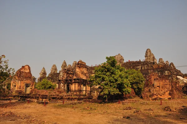 Tempel Phnom Bakheng, Angkor, Cambodja — Stockfoto