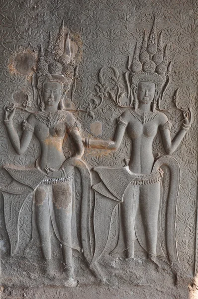 Tančící apsarasy na zdi v Angkor Wat, Kambodža — Stock fotografie