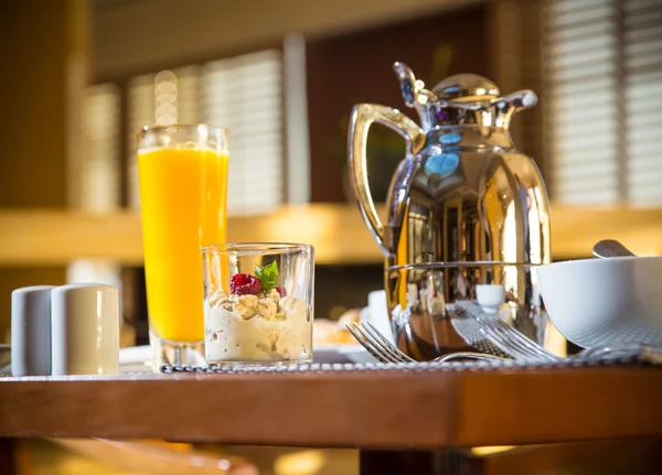 Завтрак в отеле — стоковое фото