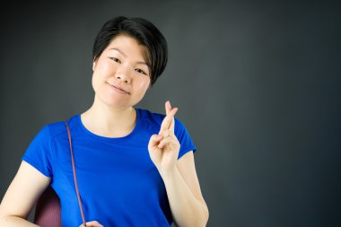 şans getirmesi için dua kadınla