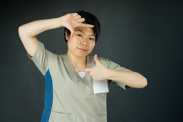 Woman framing focusing — Stock Photo, Image