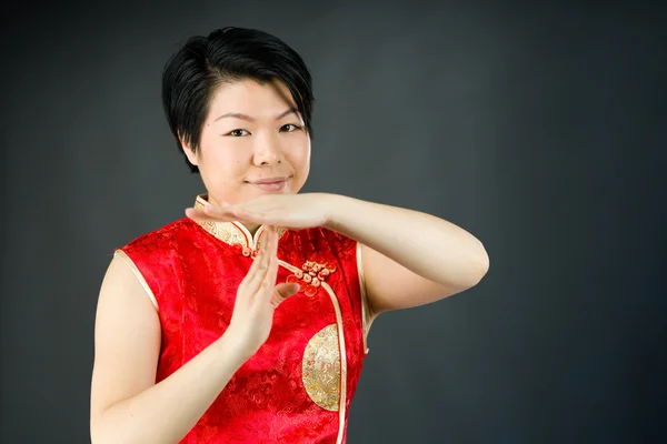 Woman gesturing break sign with hands — Stock Photo, Image