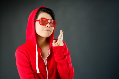 şans getirmesi için dua kadınla