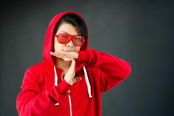 Segno di rottura gestuale donna con le mani — Foto Stock