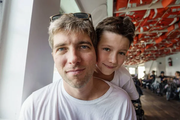 Retrato Ligação Pai Com Seu Filho — Fotografia de Stock