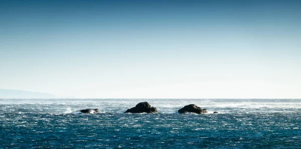 Вид Камней Море Фоне Неба — стоковое фото