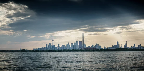 Vista Idílica Lago Ontário Contra Céu Nublado Toronto Canadá — Fotografia de Stock