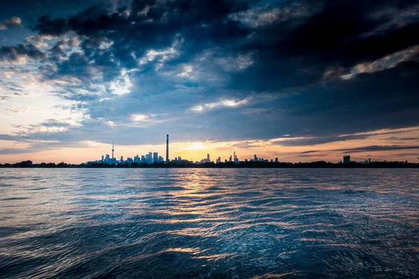 Bela Vista Paisagem Urbana Toronto Com Lago Ontário Durante Pôr — Fotografia de Stock