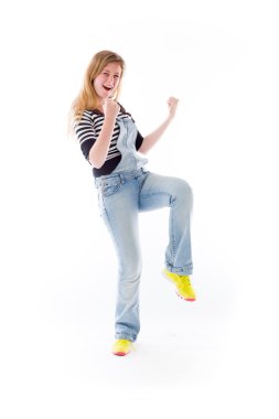 Zafer kendine güvenen bir modeldir