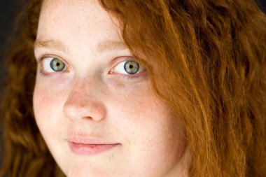 Kızıl saçlı modeli