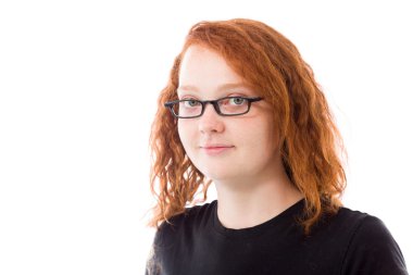Mutlu gülümseyerek model
