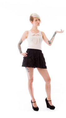 Model el ile sunulması