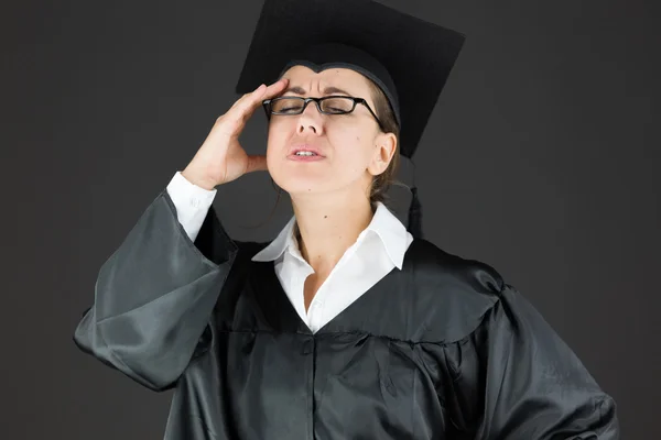 Estudiante graduado confundido dolor de cabeza — Foto de Stock