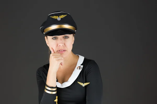 Stewardess gelangweilt und verärgert — Stockfoto