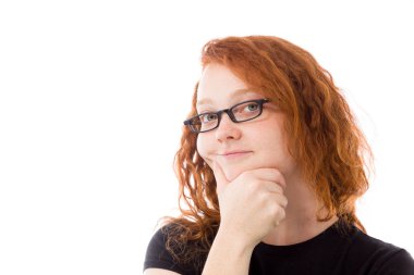 Çene üzerinde el ile modeli düşünme