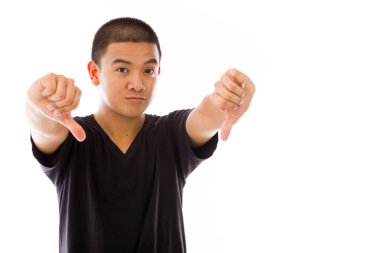 başparmak aşağı gösteren olumsuz model