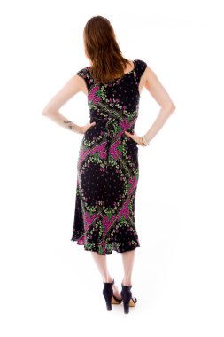 Kalçalarına ile modeli ayakta eller