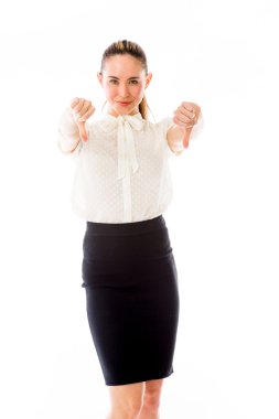 başparmak aşağı gösteren olumsuz model