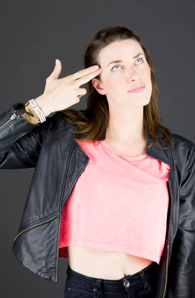Model gebaren hand gun teken — Stockfoto