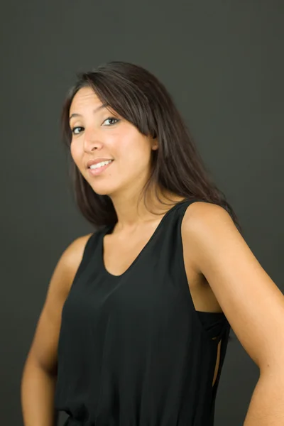 Portrait of a young  woman smiling — Stock Photo, Image