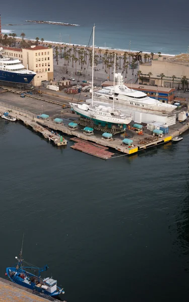 Yüksek açılı görünüş yat Marina, Barcelona, Katalonya, İspanya