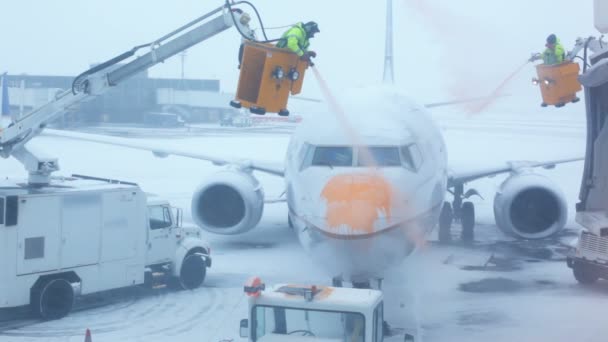 Vinter på flygplatsen — Stockvideo