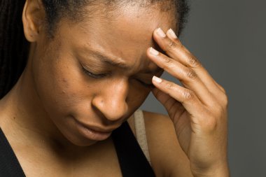 Model acı baş ağrısı