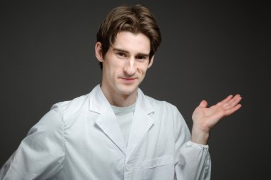 Model el ile sunulması