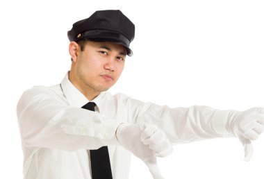 modeli el başparmak işareti aşağı