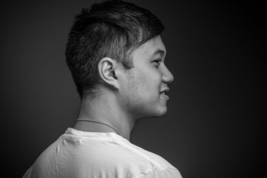 etrafında dönen modeli