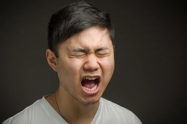 Modelo furioso gritando — Foto de Stock