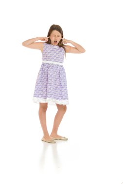 Kulakları tıkalı modeli