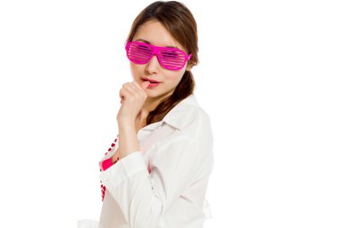 Gergin ısırma çivi model