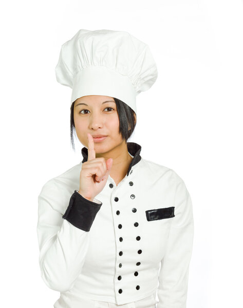 Модель с пальцами на губах
